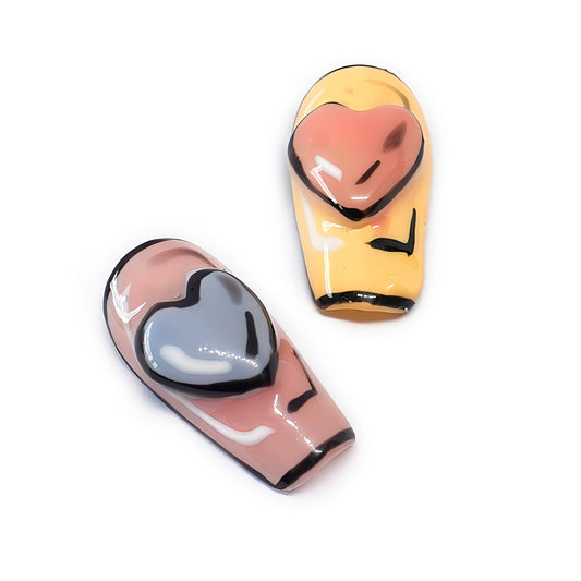 Press-On Nails: Comic Illusion