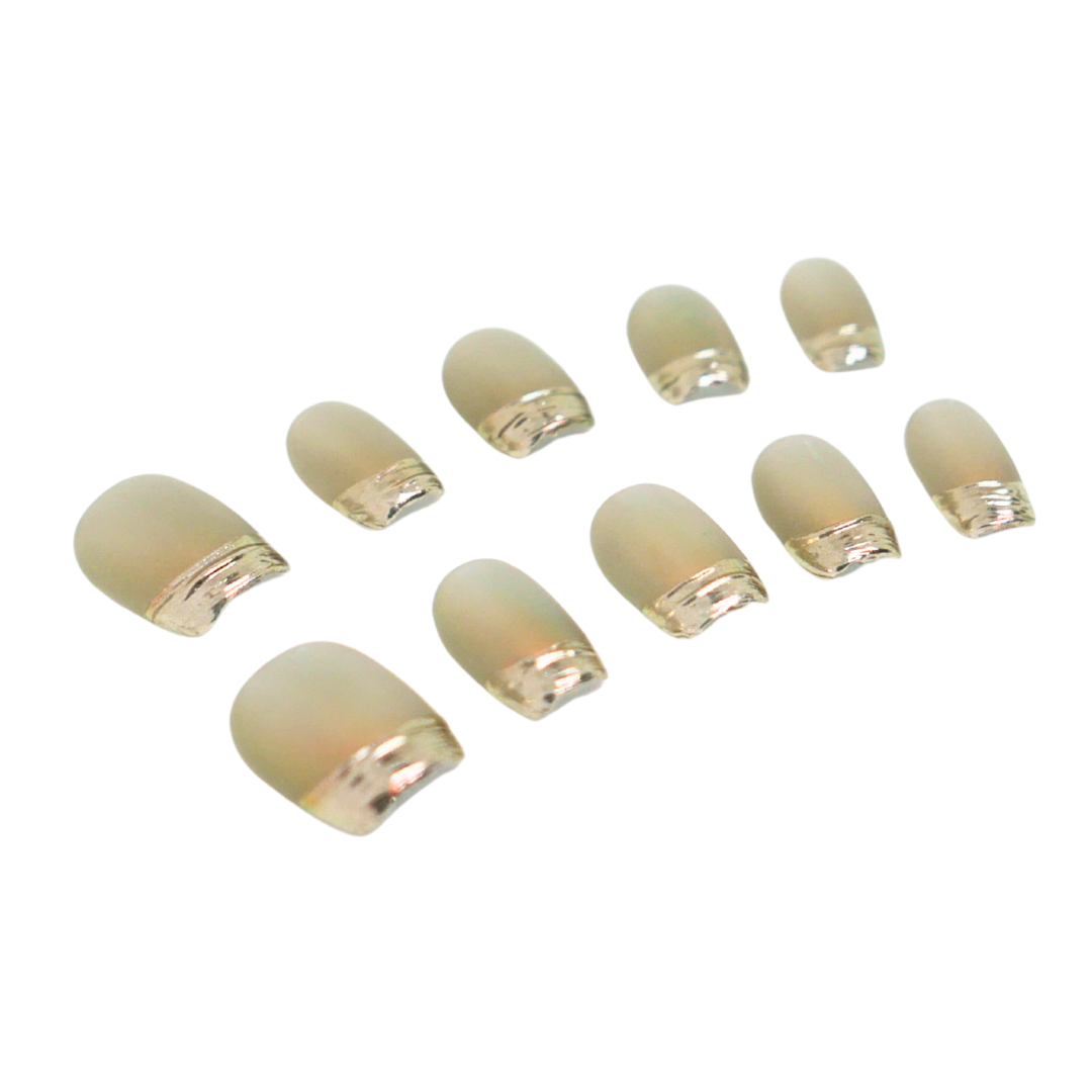 Press-On Nails: Velvet Glint