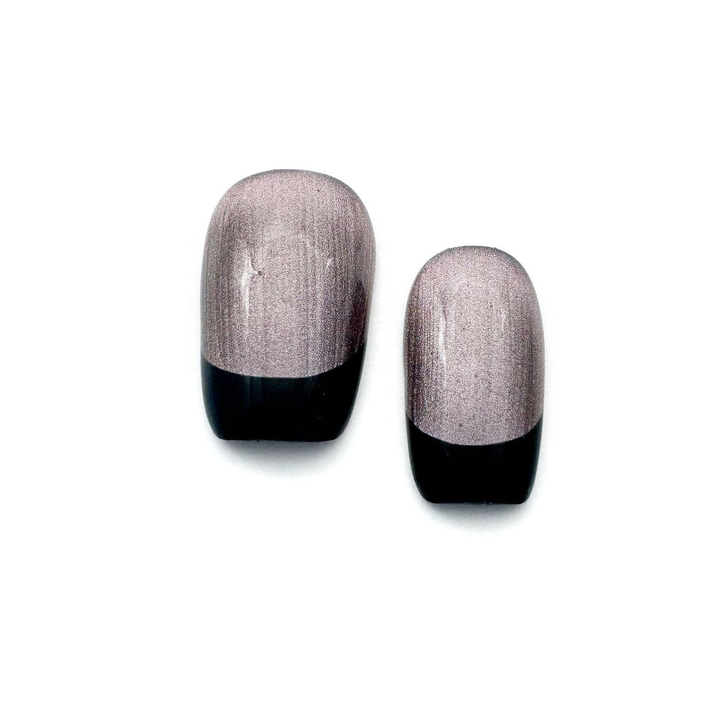 Press-On Nails: Noir Chic