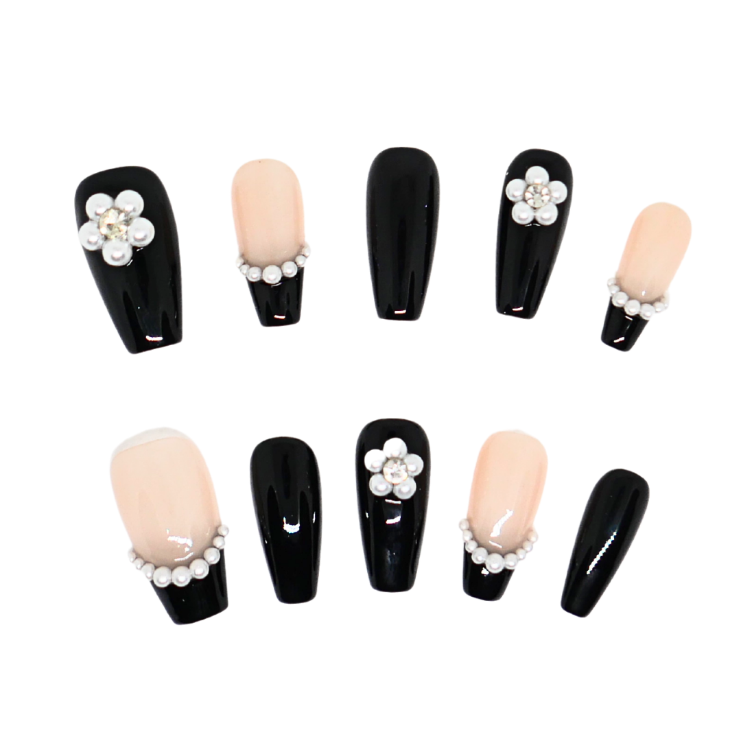 Press-On Nails: Tuxedo Bloom