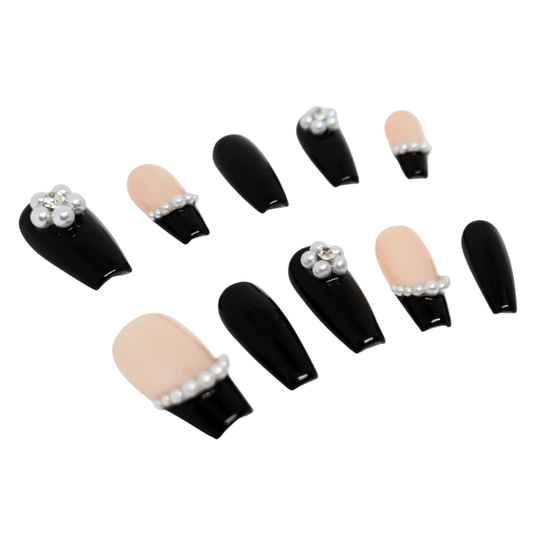 Press-On Nails: Tuxedo Bloom